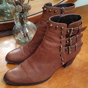 Stuart Weitzman Kickstart ankle boots